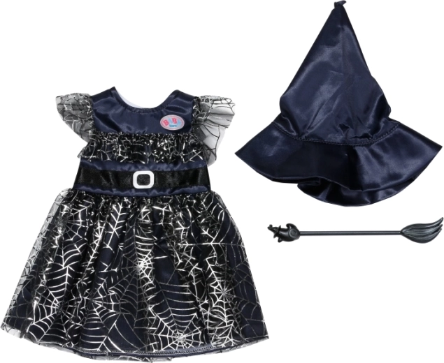 Betoverende look met spinnenwebmotief
