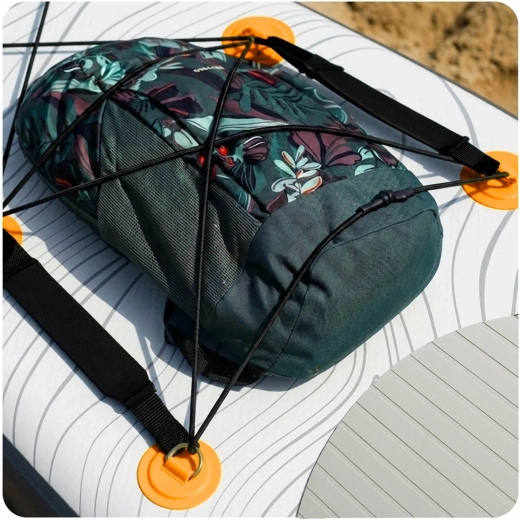 Voorste bungee-opbergruimte voor uitrusting