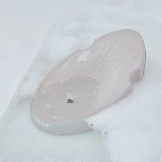 Ergonomische vorm voor rustig en veilig baden