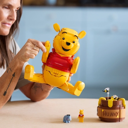 Poseerbaar Winnie de Poeh-figuur