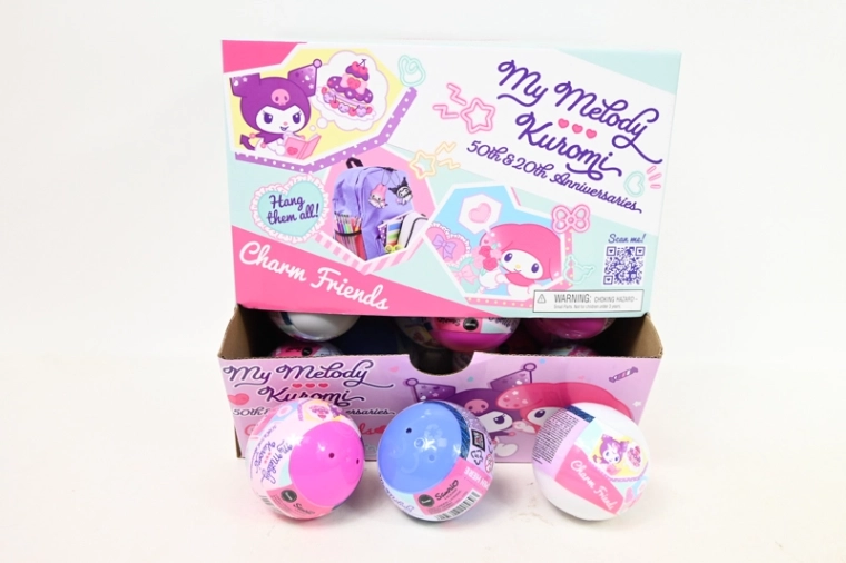 Hello Kitty verrassingsbal 65 mm Kuromi en My Melody