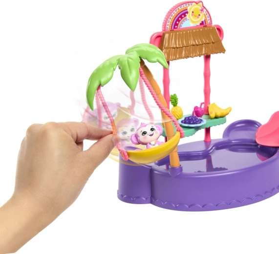 Palmboom met schommel voor het aapje