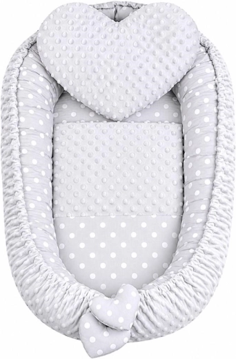 New Baby luxe omkeerbaar babynestje met kussentje en dekentje Minky hartje grijs