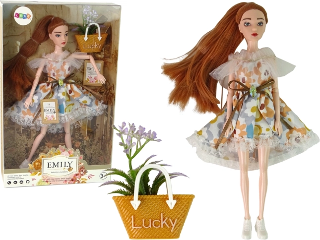 pop EMILY in bloemenjurk met herfstaccessoire