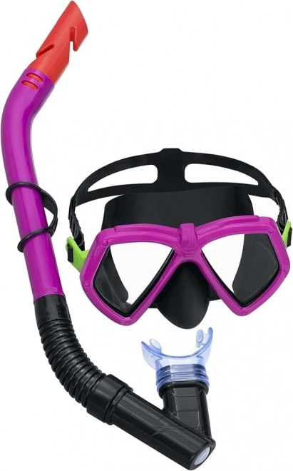 Roze duikset met masker en snorkel