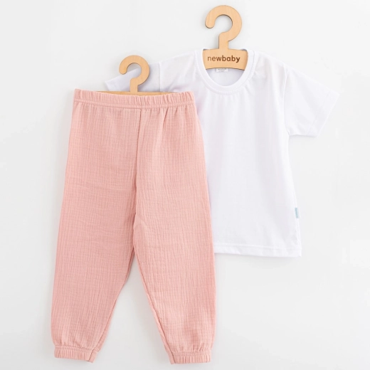 Roze katoenen kinderset met T-shirt en mousselinen broek New Baby Kindergarten