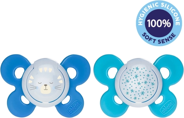 Chicco Physio Comfort siliconen nachtspeen voor jongens 16–36 maanden kat en sterren 2 stuks