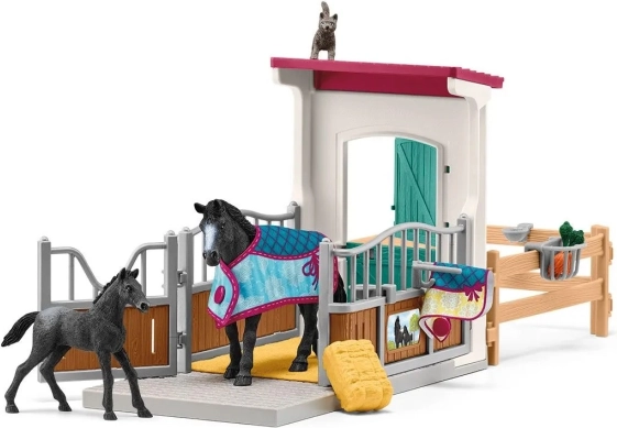 Paardenbox met merrie en veulen