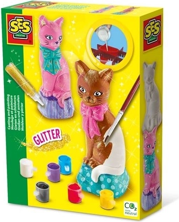 SES gipsafgietsels en verf kat