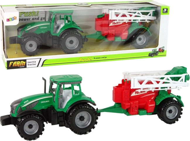 groene tractor met rood-groene sproeiwagen met wrijvingsaandrijving