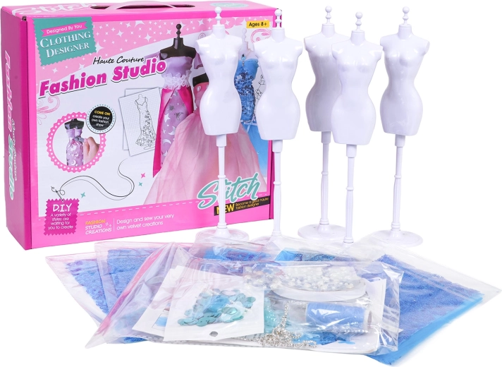 Creatieve set voor kleine ontwerpsters met blauwe stoffen en accessoires