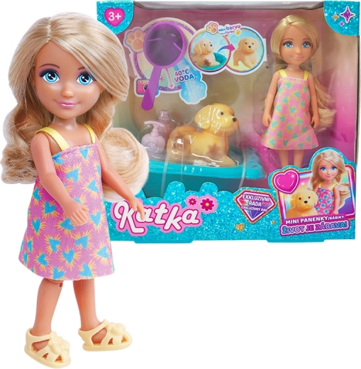 Pop Katka met hond en bad