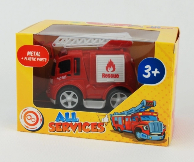 Metalen voertuig in doos