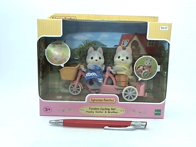 Sylvanian Families husky's op een tandemfiets