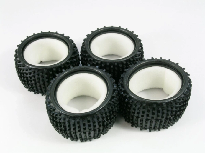 Banden 1:18 voor X18CRT (4 stuks)