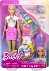 Barbie pop met regenbooghaar en glinsterende styling