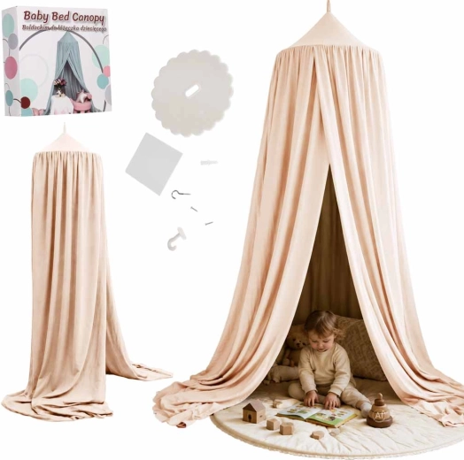 Beige hangende kindercanopy boven het bed