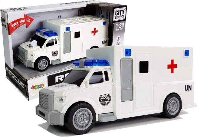 Ambulance 1:20 met frictieaandrijving, licht en geluid