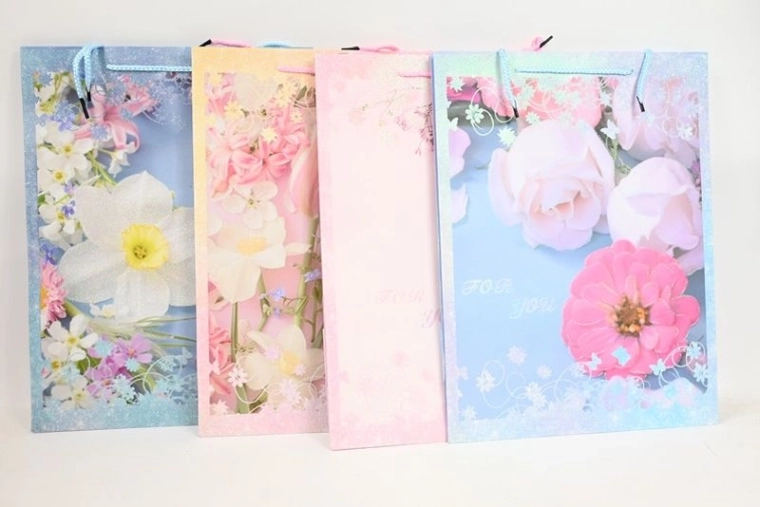 Grote cadeautas met bloemenmotief