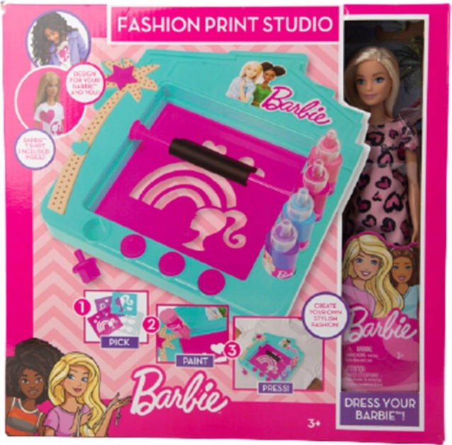 Barbie modeatelier met pop
