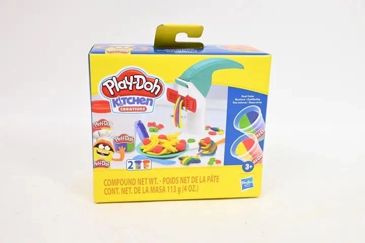 Play-Doh Kitchen Creations pastamachine