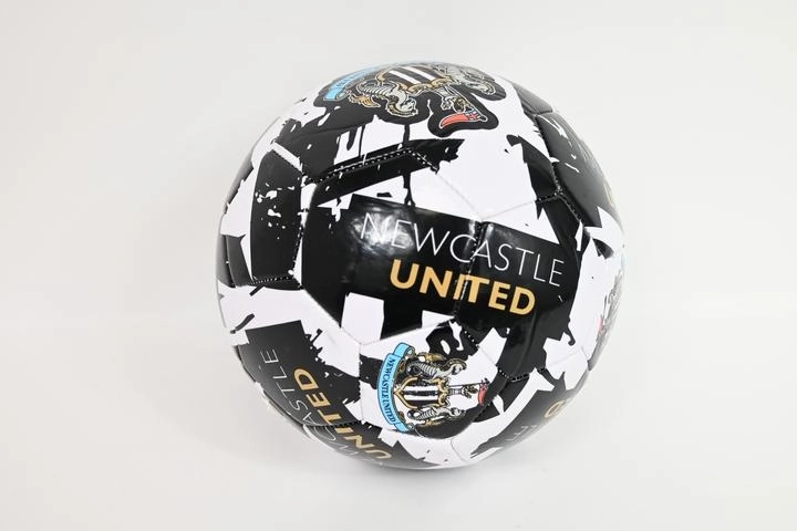 Newcastle United voetbal graffiti bal maat 5