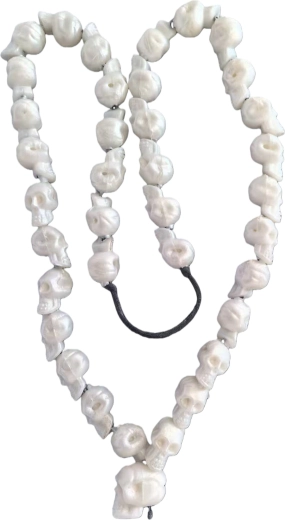 Feestketting met skeletmotief