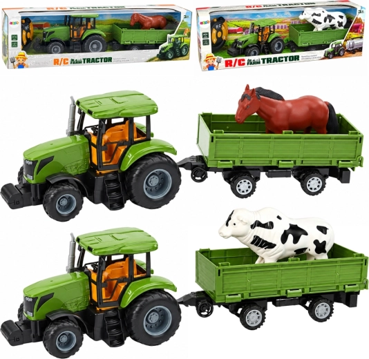 Groene tractor met aanhanger en paard met afstandsbediening