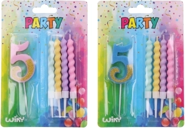 Feestkaars nummer 5 met aanvullende kaarsen