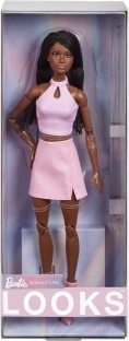 Barbie Looks Pop in Roze Outfit met Vlechtjes