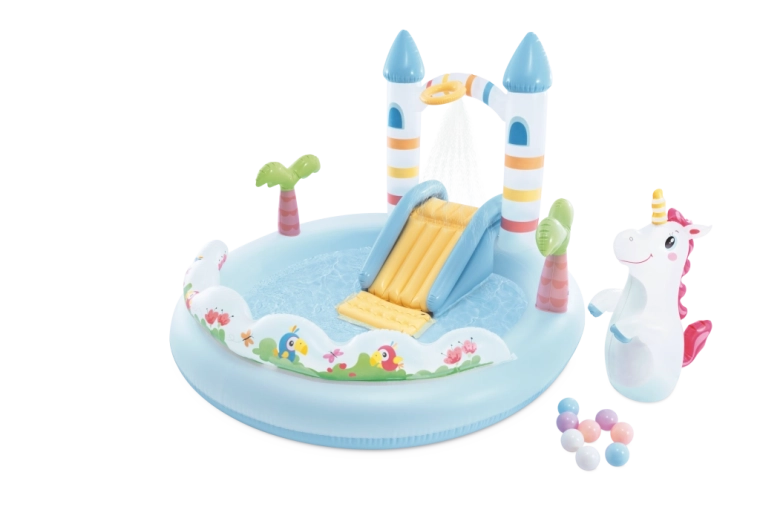 Opblaasbaar speelcentrum Eenhoornkasteel met glijbaan en watersproeier