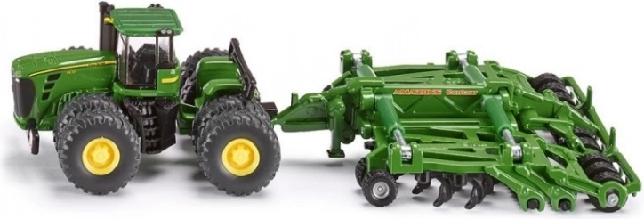 Tractor John Deere en set voor ploegen