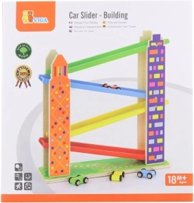 Houten baan met autootjes
