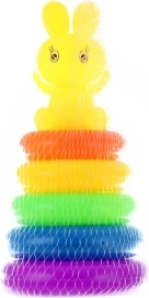Stapeltoren met ringen en konijntje