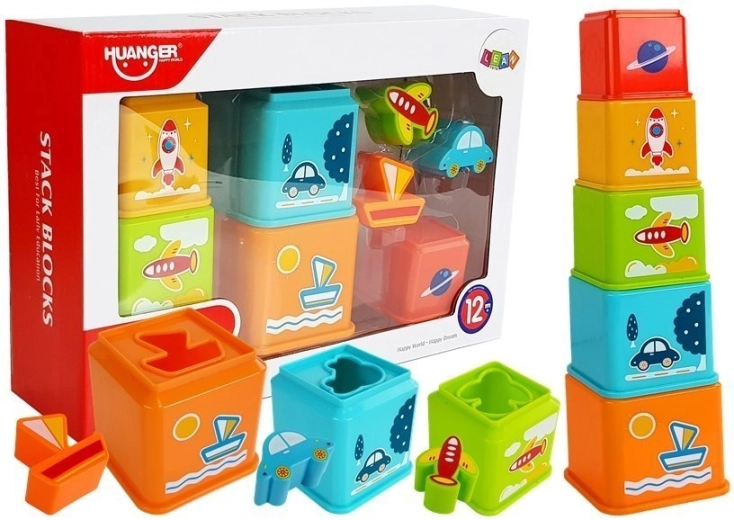 Stapelbekers met voertuigafbeeldingen en sorteerder voor baby’s