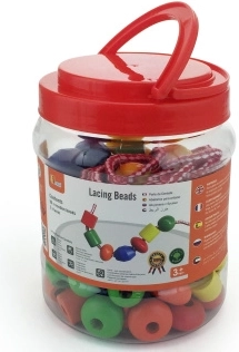 Rijgen van houten kralen