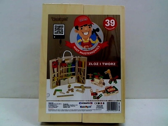 Houten gereedschap in een kist