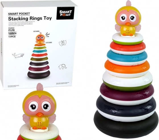 Kleurvolle stapelpiramide met ringen en eendje