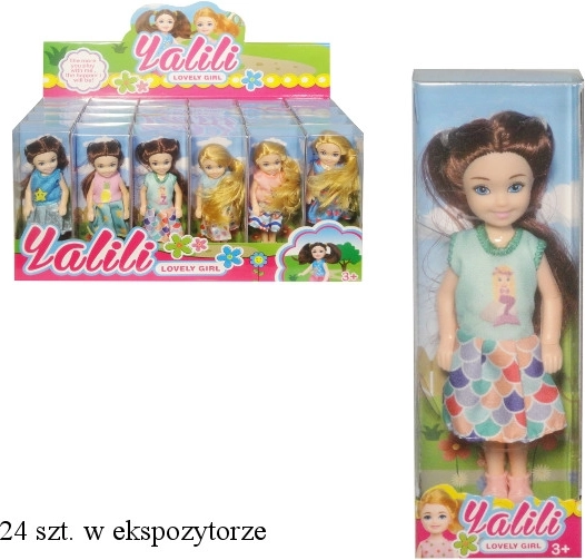 Mini pop in verschillende outfits