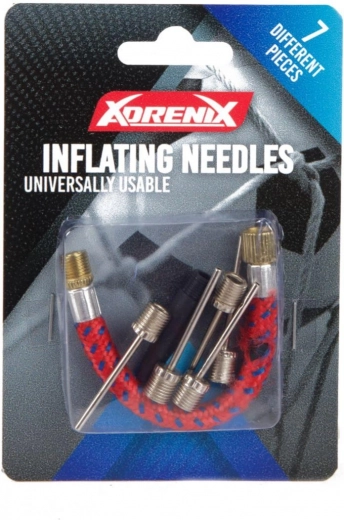 Set metalen naalden en adapters voor het oppompen van ballen