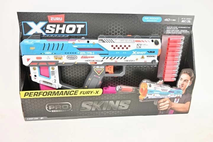 Zuru X-shot Skins Fury X voor het afvuren van korte darts