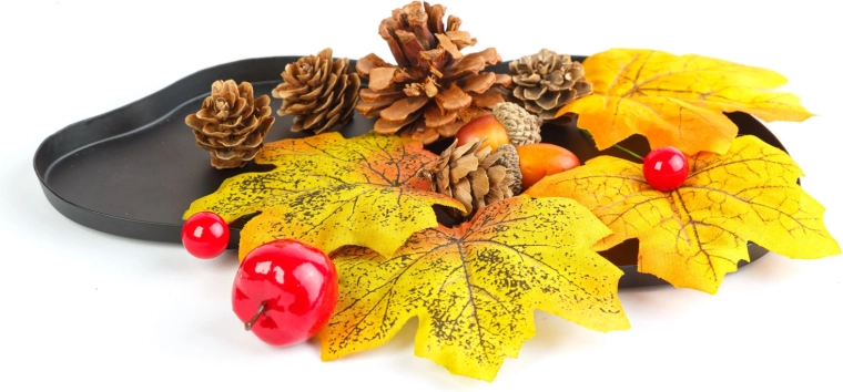 Herfstdecoratie met bladeren, dennenappel en pompoen - 1 stuk