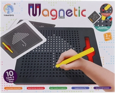 Magnetisch bord met knikkers en kaartjes