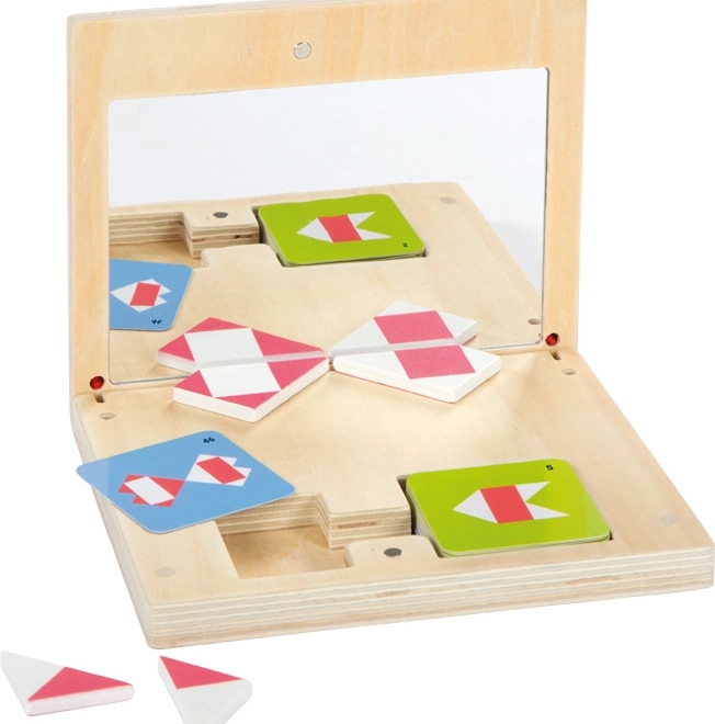 Kleine voet Symmetrie Spel met spiegel