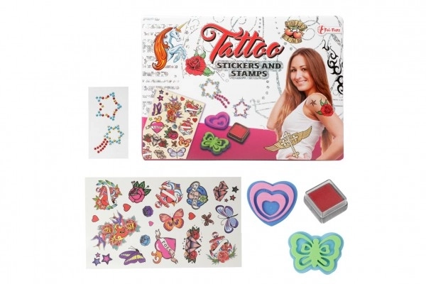 Tatoeages en stempels met accessoires