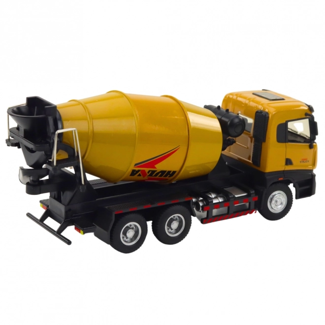 Metalen betonmixer vrachtwagen Huina Khaki 1:50