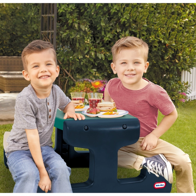 Blauw-groene kinderpicknicktafel Little Tikes voor in de tuin