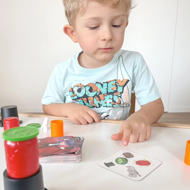Kleine magiër: Magische trucs met hoed