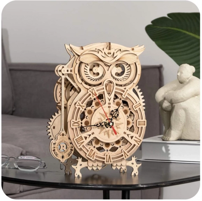 Uil - slingerklok op batterijen - 3D houten modelbouw