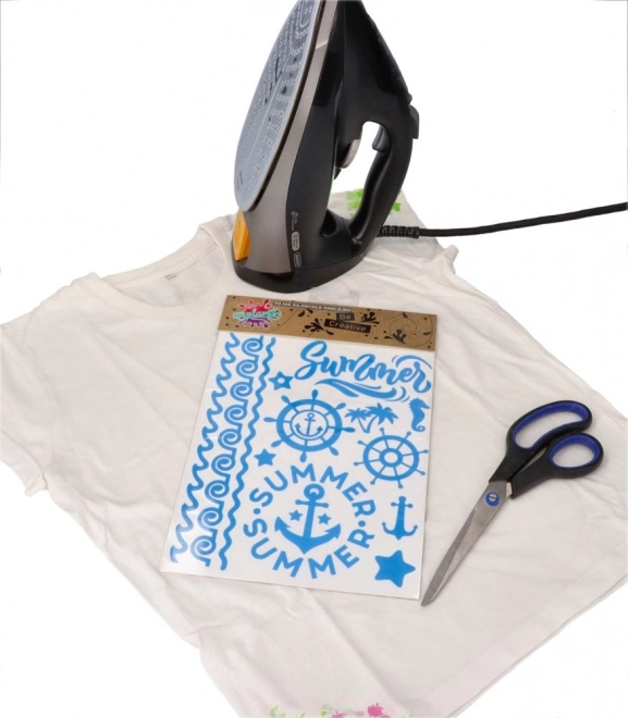 Klein blad met gedrukte hartjes